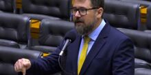 Pollon tira de Lula autoridade sobre armas