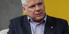 Operação da PF afasta presidente do INSS