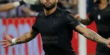 Santos 'confirma' penúltima colocação ao perder clássico