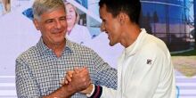 Sanesul 'adota' campeão paralímpico no Estado