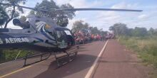Helicóptero resgata criança ferida em acidente