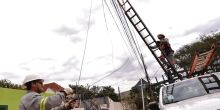 Prefeitura notifica e começa a desobstruir cidade de fios