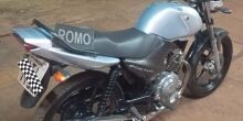Moto com mais de R$ 44 mil em multas é apreendida