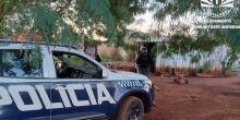 Jovem sobre ferimentos graves de mulher na aldeia
