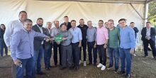 Nelsinho articula e Mapa entrega equipamentos em MS