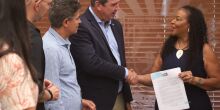 Governo anuncia concurso com 2.000 vagas