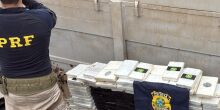 PRF encontra caminhão com 420 kg de cocaína