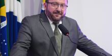 Laudir pede revitalização de praça
