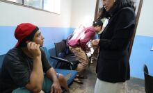 Dourados ajuda venezuelanos que procuram informações 