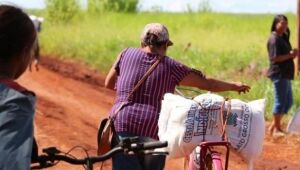 Douradense gastou metade do salário mínimo pra comer