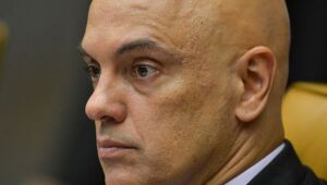 STF tem que se manifestar sobre notificação de Moraes