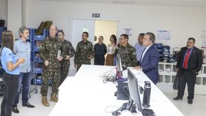 Comitiva do Hospital das Forças Armadas visita Cassems