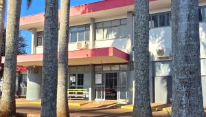 Empresa que ganhou licitação de médicos começa dia 5