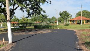 Pista de caminhada do parque do Flórida ganha nova capa