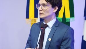 Prefeitura contrata serviço por R$ 5 milhões e não paga merendeiras