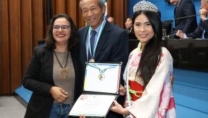 Ishy recebe a Comenda 'Terra do Sol Nascente' da Alems