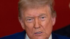 Trump ataca e avisa Irã: Se reagir vai ter mais