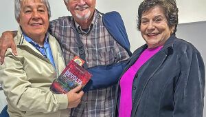 Zeca diz que livro de Ermínio chama à reflexão