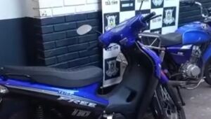 Guarda recupera duas motos furtadas e detém dupla