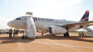 Com 11.849 passagens vendidas em 4 meses, Latam confirma voos diários em abril