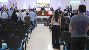 Vereadores adiam voltam ao trabalho 