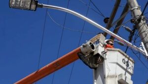 Prefeitura cancela licitação para iluminação pública