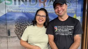 Gleice garante motos para agentes de endemias