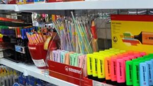 Hora de comprar material escolar exige cuidado