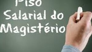 Entidades celebram aumento de 5,4% no Piso da Educação 