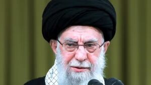 Trump diz que aiatolá Khameini está morto