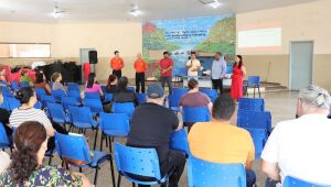 Marçal encaminha piso do professor em Dourados