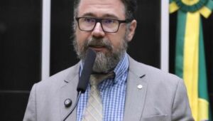 Deputado de MS defende fim do IPTU e IPVA