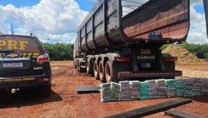 PRF apreende 182 kg de cocaína em Terenos