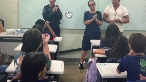 PM apresenta proposta do Proerd a estudantes