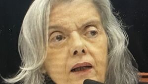 Cármen Lúcia antecipa eleição de substitutos no TSE