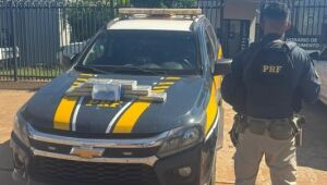 Dupla de moto é presa com 11 quilos de cocaína