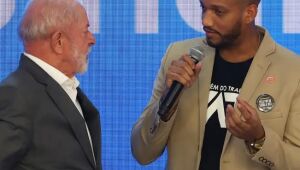 Lula pede apoio sindical ao fim da escala 6x1