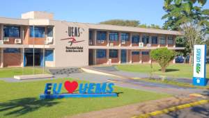 Uems inscreve para auxílio permanência e alimentação 