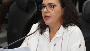 Gleice critica proibição de trans usarem espaço em CG