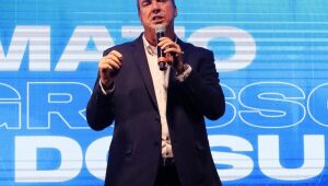 Riedel mostra números do Estado em encontro municipalista 