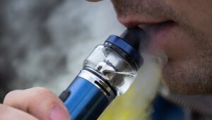 MP combate cigarros eletrônicos em exposição 
