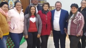 Artistas mostram talento em estande na Expoagro