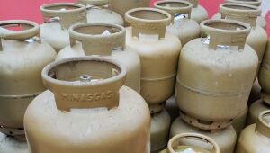 Preço médio do botijão de gás varia até 20% em Dourados, aponta Procon
