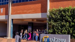 Diploma amplia renda, reduz desemprego e fortalece inserção