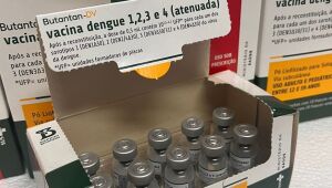 Ministério da Saúde suspende aplicação de vacina da dengue do Butantan