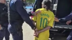 Homem morre a facada após falar que Brasil iria perder