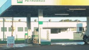 Pesquisa mostra combustíveis com preços em queda