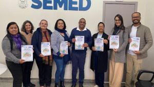 Projeto lança Caderno do Professor para conhecer o mundo 