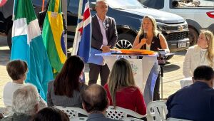 Lia defende reposição urgente de servidores e reforça compromisso com a educação