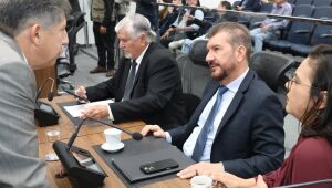 Deputados aprovam projetos e entram em recesso
